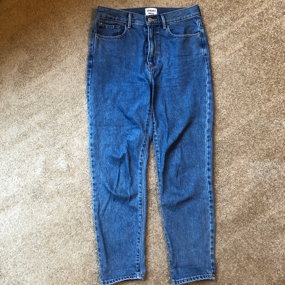 Aritzia Matilda High-Waisted Mom Jeans in 4 - Picture 8 of 10